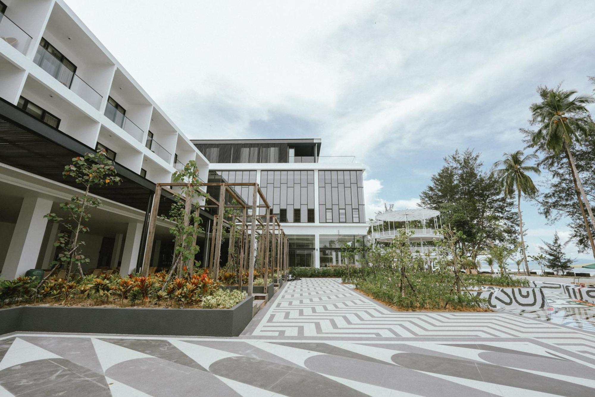 Roxy Beach Resort Sematan Eksteriør bilde