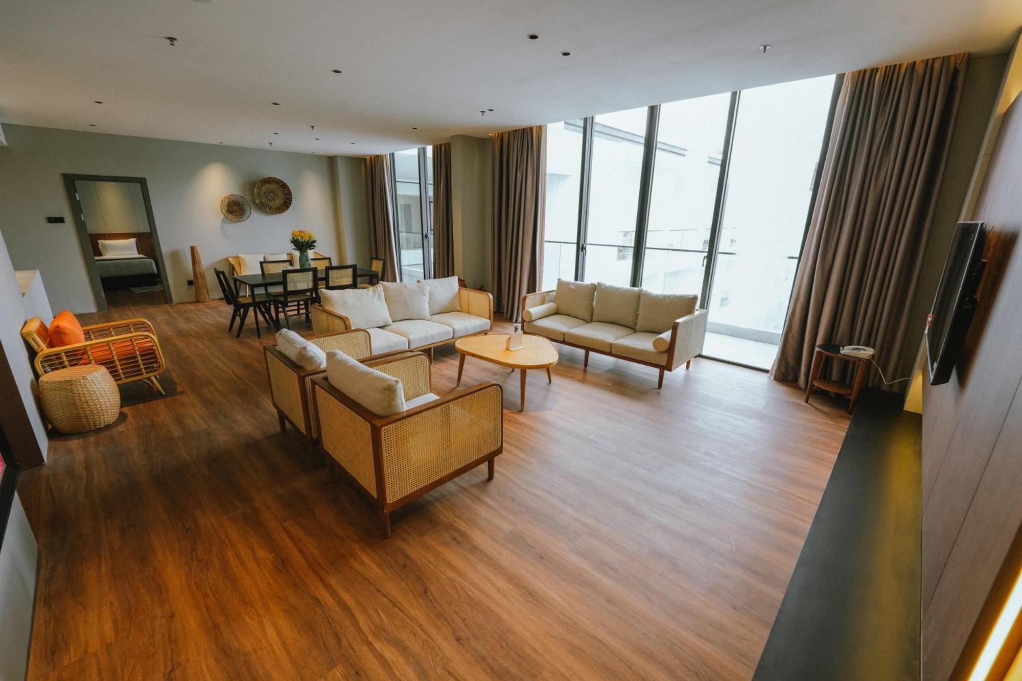 Roxy Beach Resort Sematan Eksteriør bilde