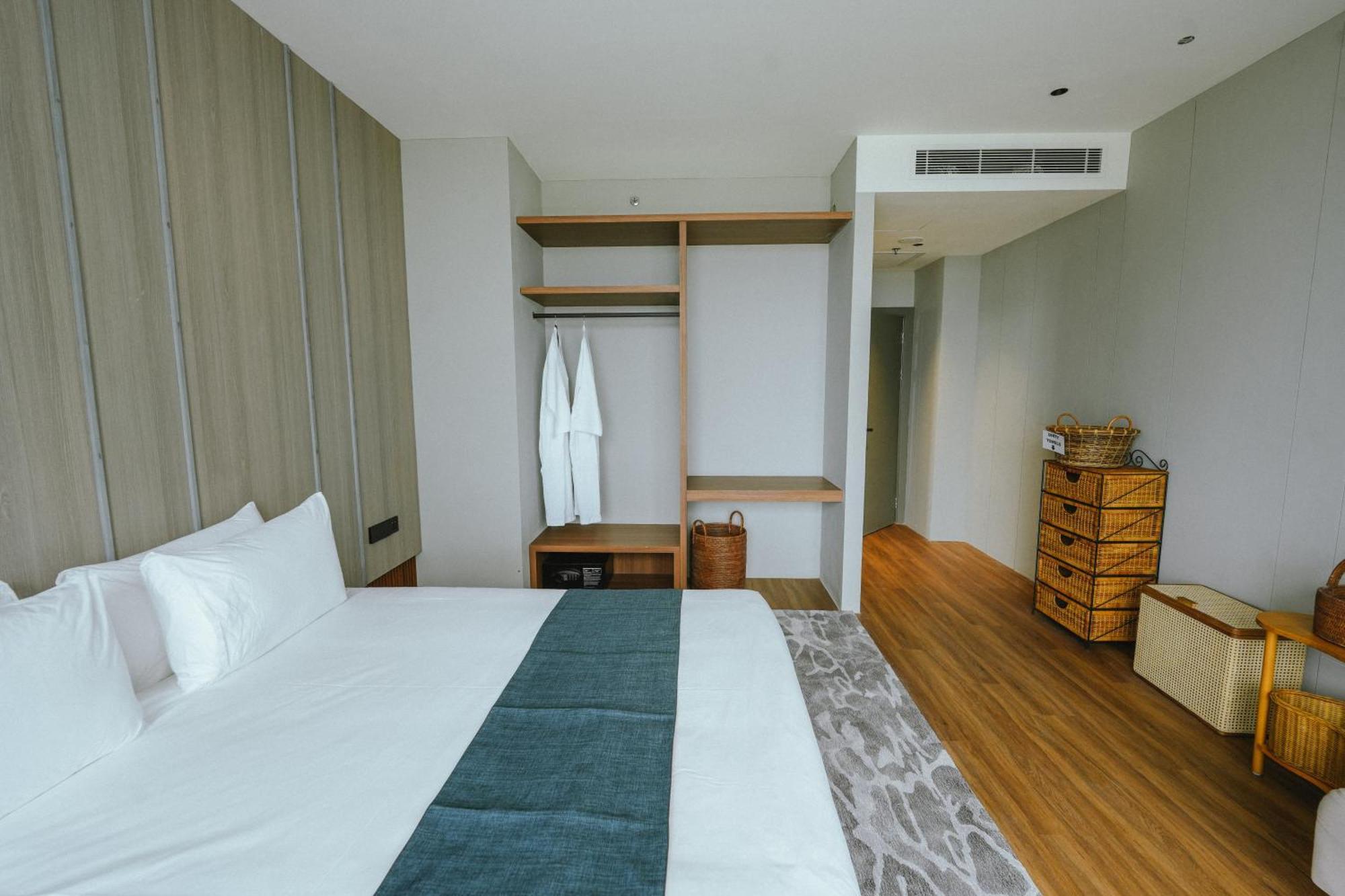 Roxy Beach Resort Sematan Eksteriør bilde