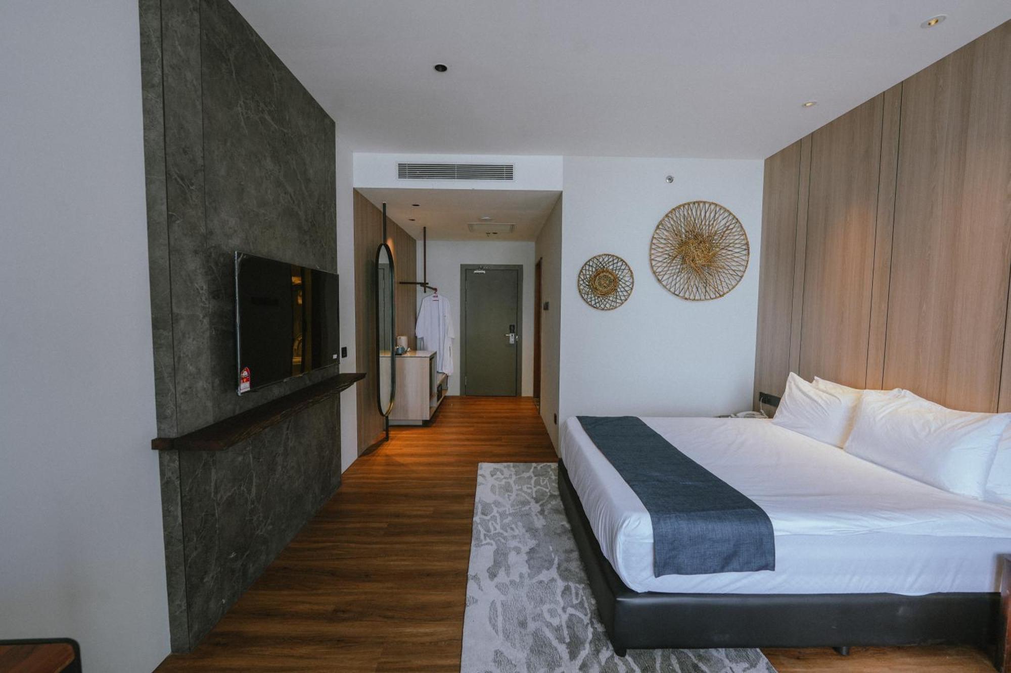 Roxy Beach Resort Sematan Eksteriør bilde