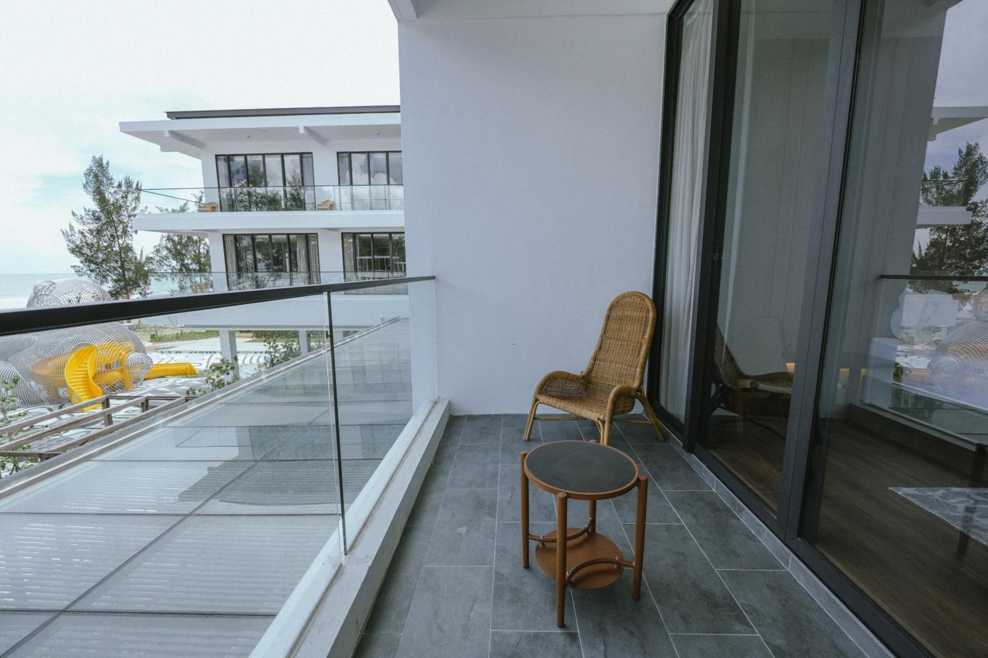 Roxy Beach Resort Sematan Eksteriør bilde